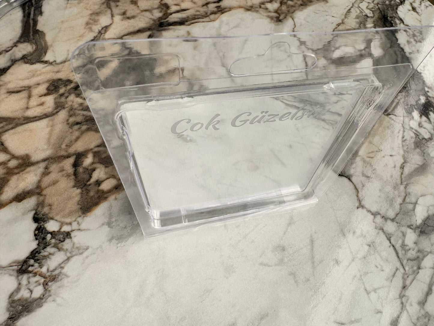 HOT FLOWERS Kırmızı Çiçek aynalı